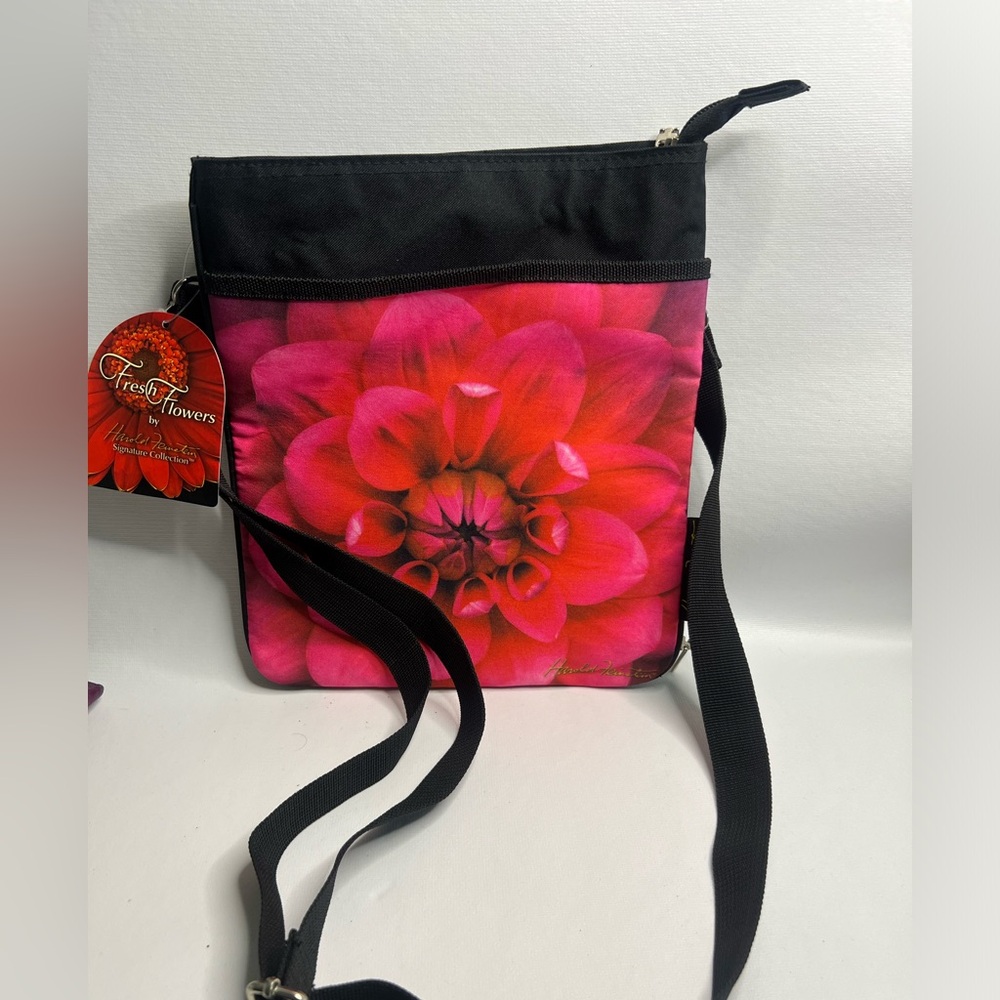 NWT Flowers crossbody